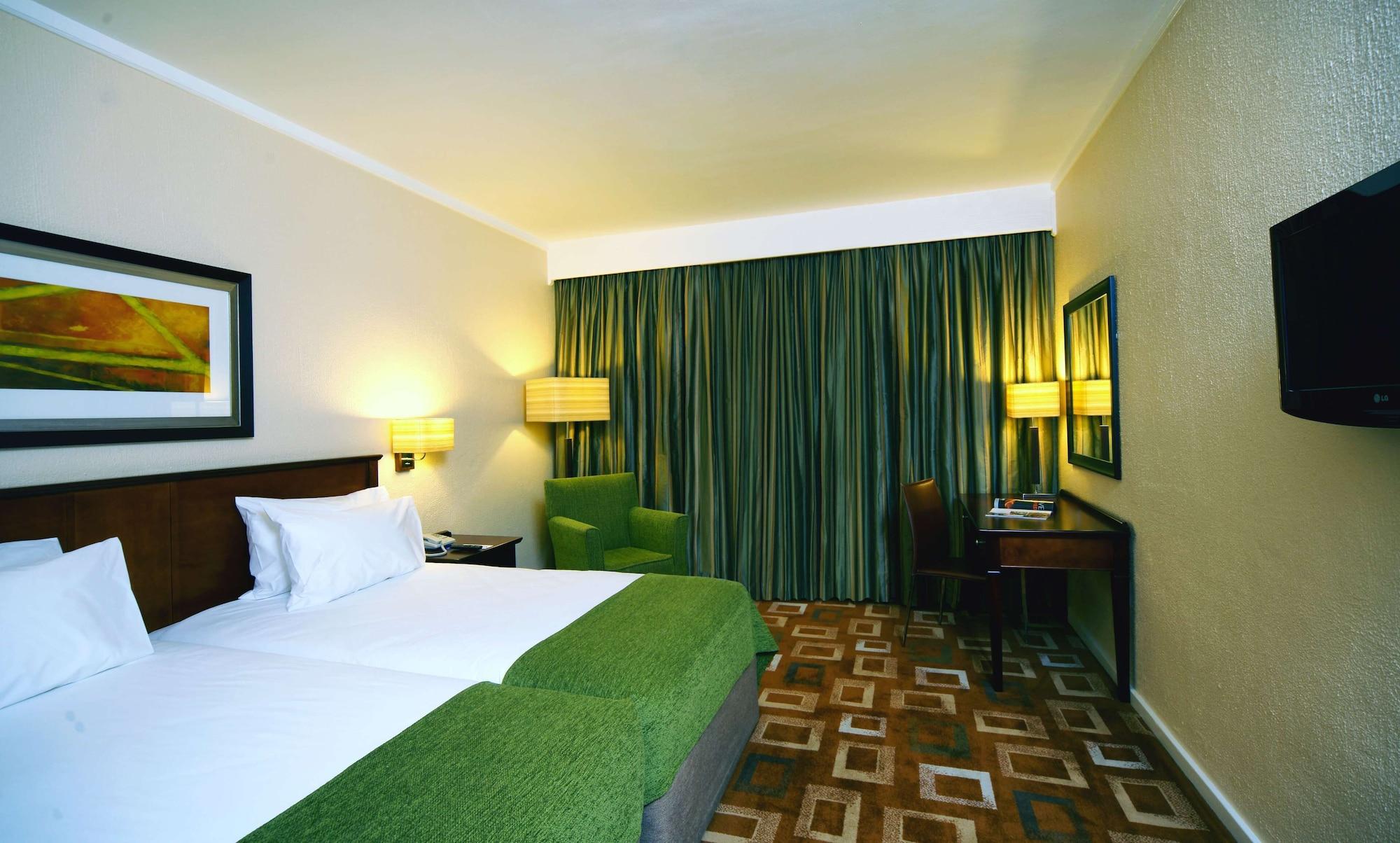 Hotel Garden Court Or Tambo International Airport Kempton Park Esterno foto