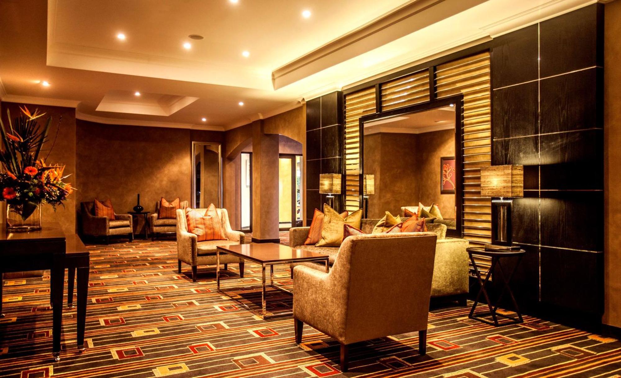 Hotel Garden Court Or Tambo International Airport Kempton Park Esterno foto