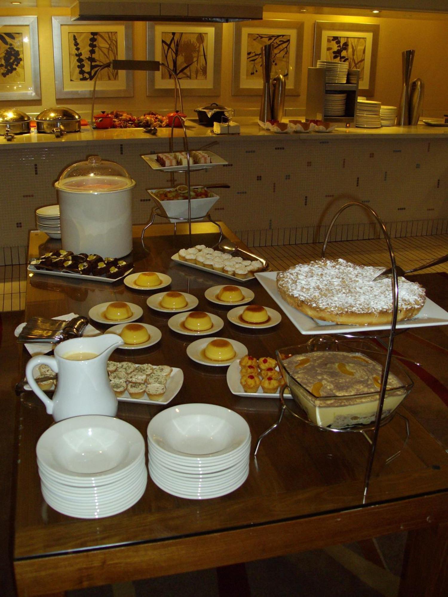 Hotel Garden Court Or Tambo International Airport Kempton Park Esterno foto