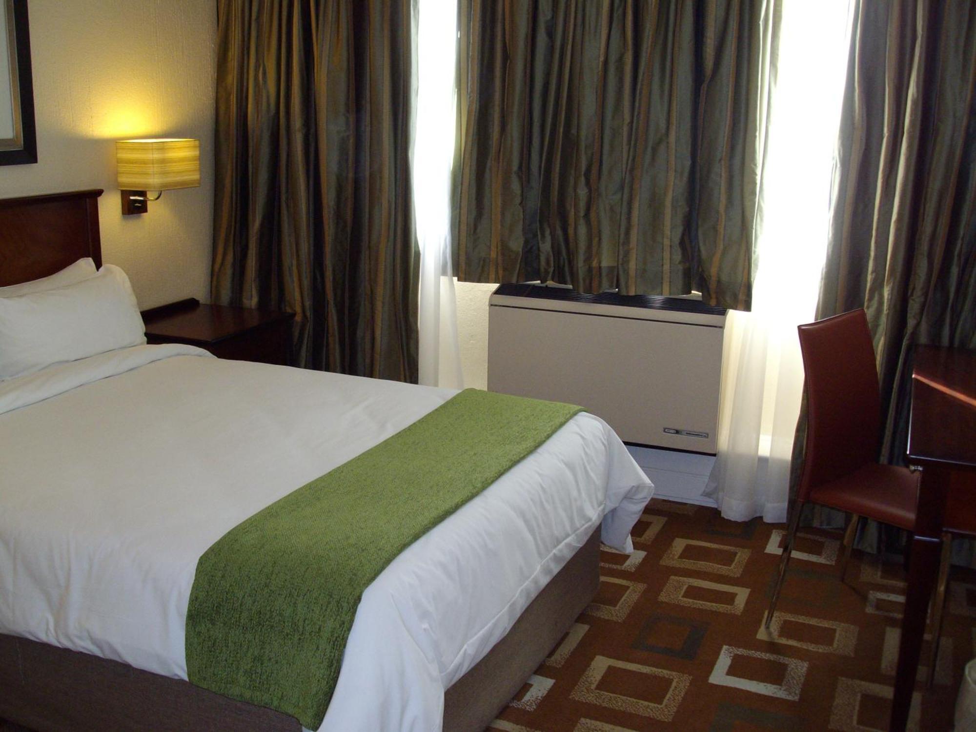 Hotel Garden Court Or Tambo International Airport Kempton Park Esterno foto