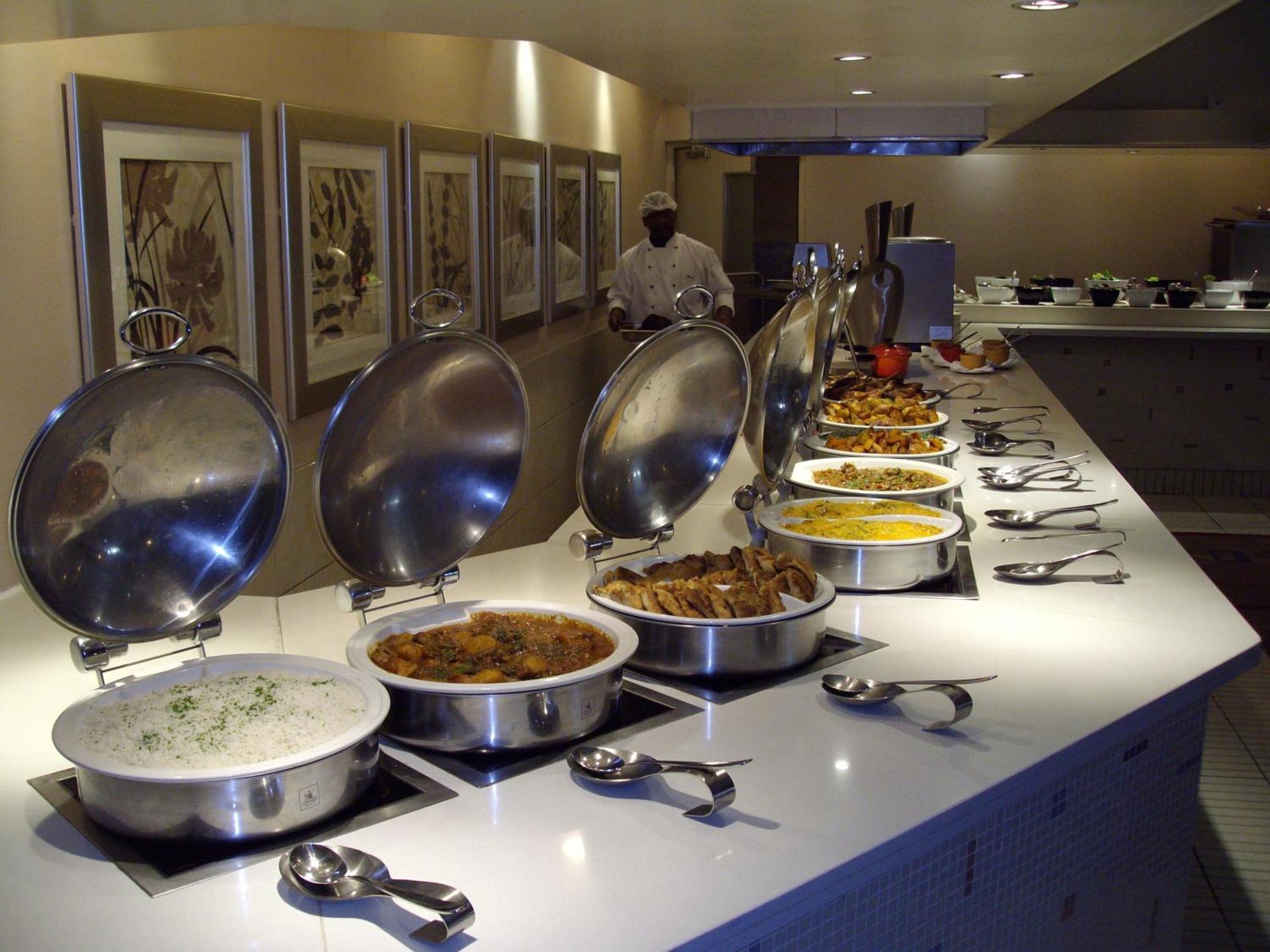 Hotel Garden Court Or Tambo International Airport Kempton Park Esterno foto
