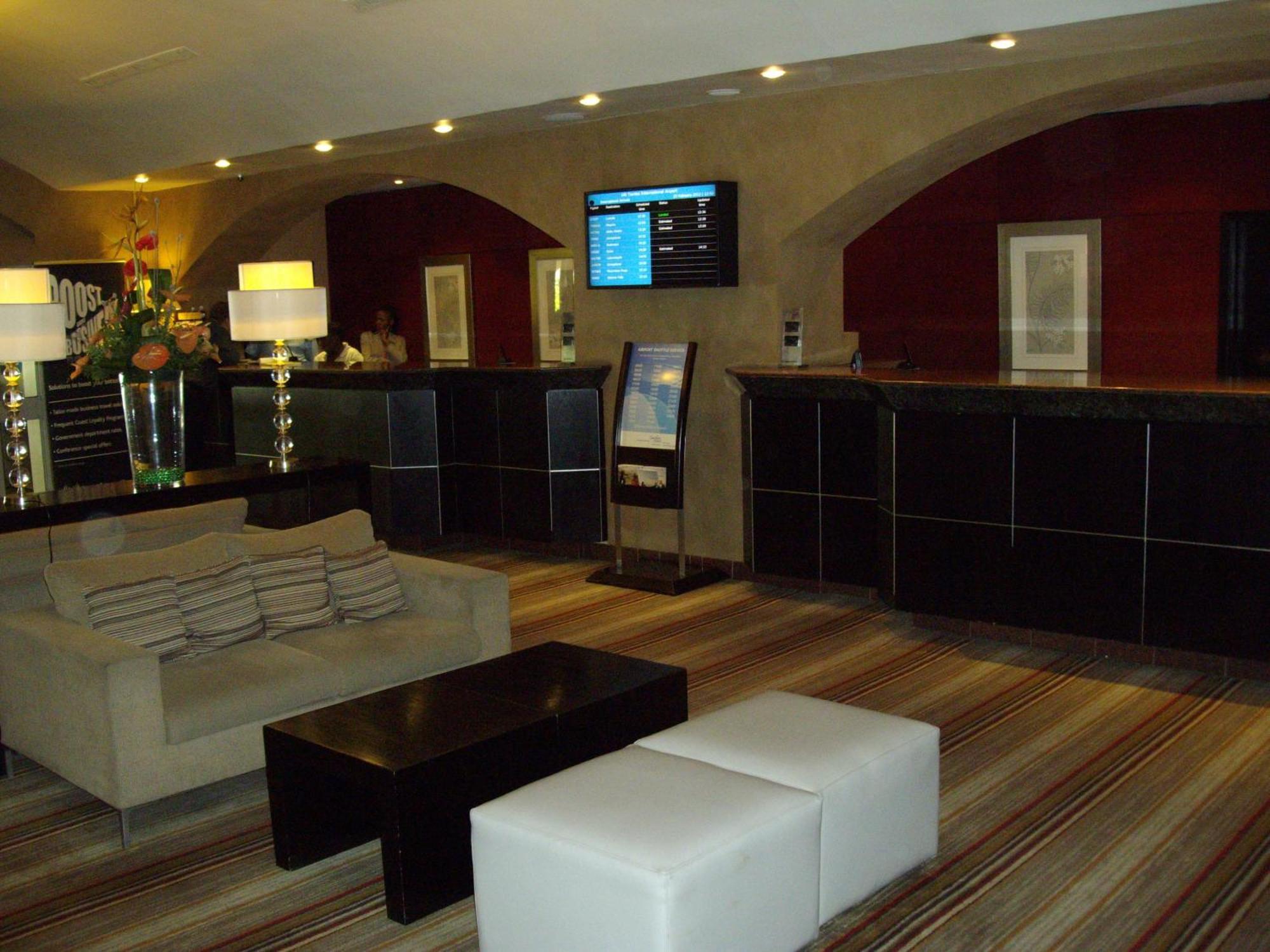 Hotel Garden Court Or Tambo International Airport Kempton Park Esterno foto